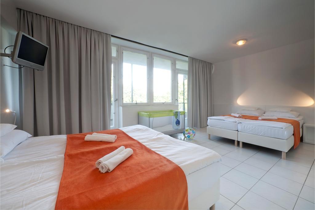 Hotel Holiday Csopak
